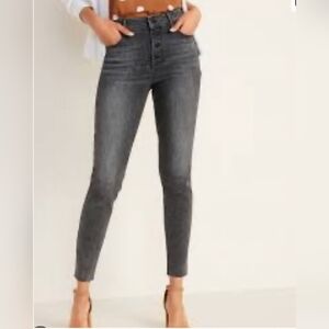 Old Navy High-Waisted Button-Fly Rockstar Supper Skinny Cut-Off Ankle